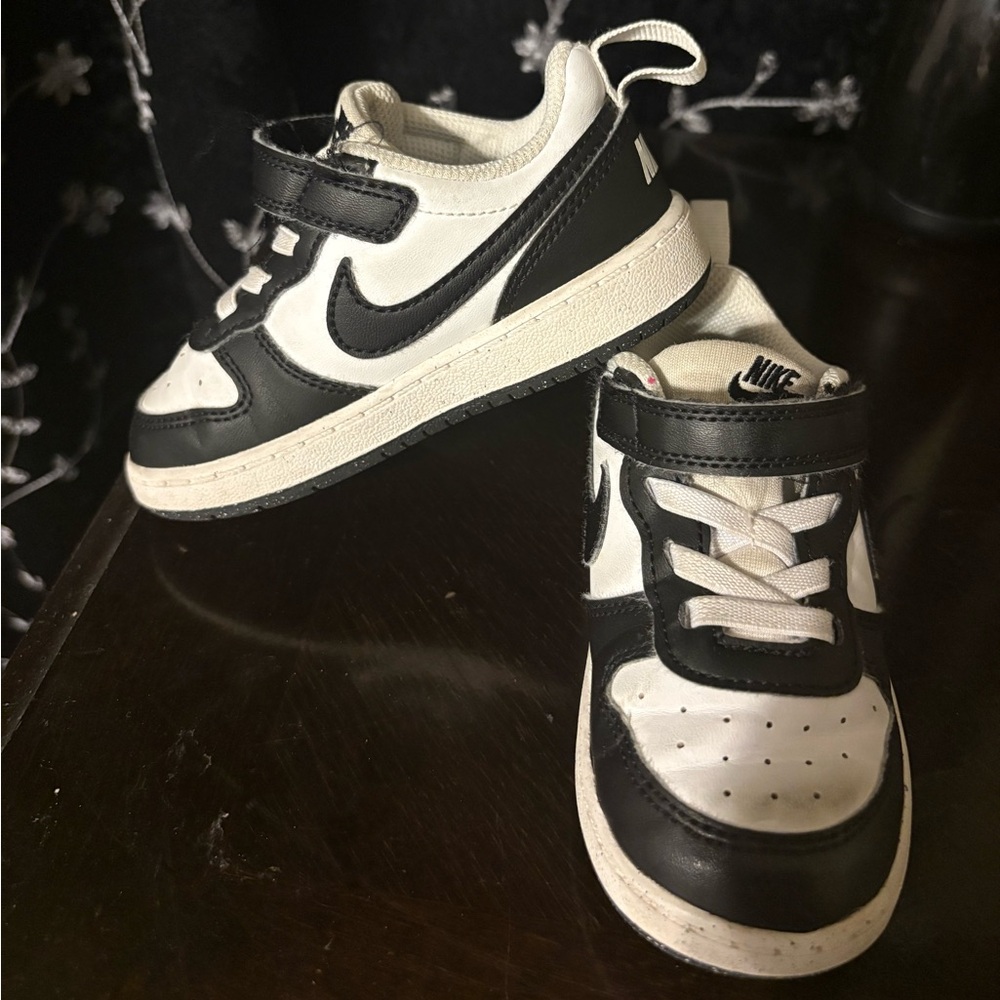 Nike Kids Black and White Sneakers